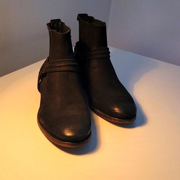All Saints Dakot Leather Booties with Harness and Leather Sole. Size 39 (8.5 US) - Picture 8 of 13